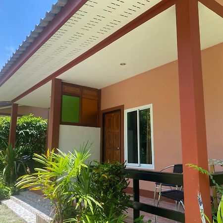 Auberge de jeunesse Baan Longhaad à Ko Lanta Extérieur photo