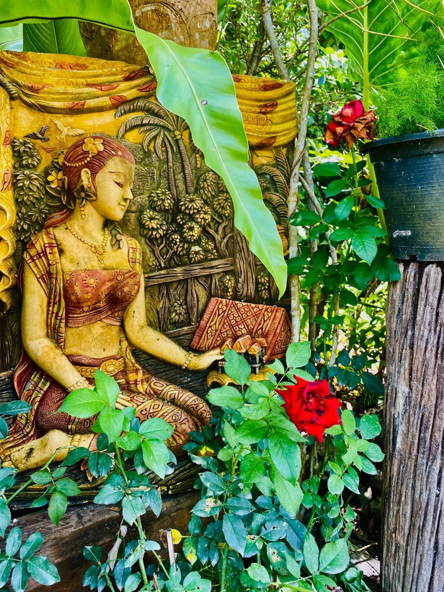Auberge de jeunesse Baan Longhaad à Ko Lanta Extérieur photo