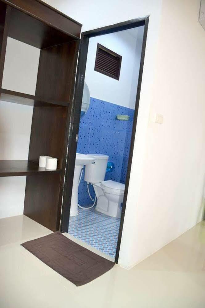 Auberge de jeunesse Baan Longhaad à Ko Lanta Extérieur photo